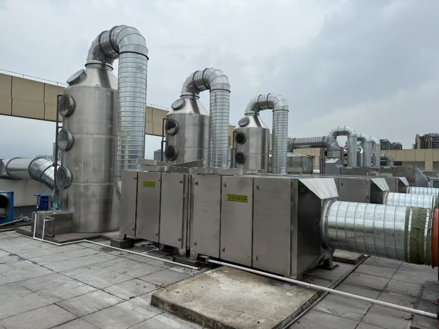 喷淋塔+活性炭吸附箱